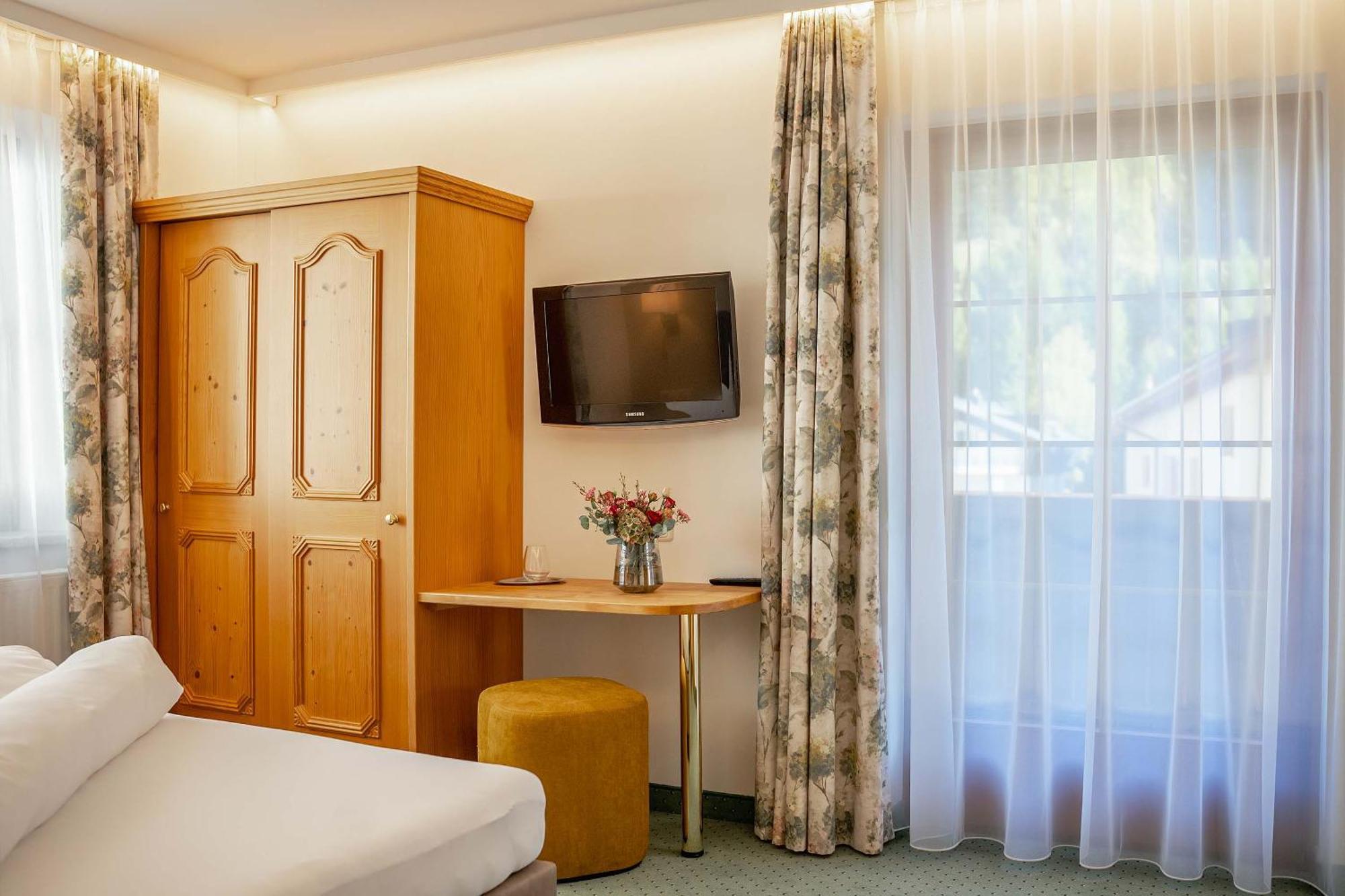 Pension Inge Санкт-Антон-ам-Арльберг Экстерьер фото